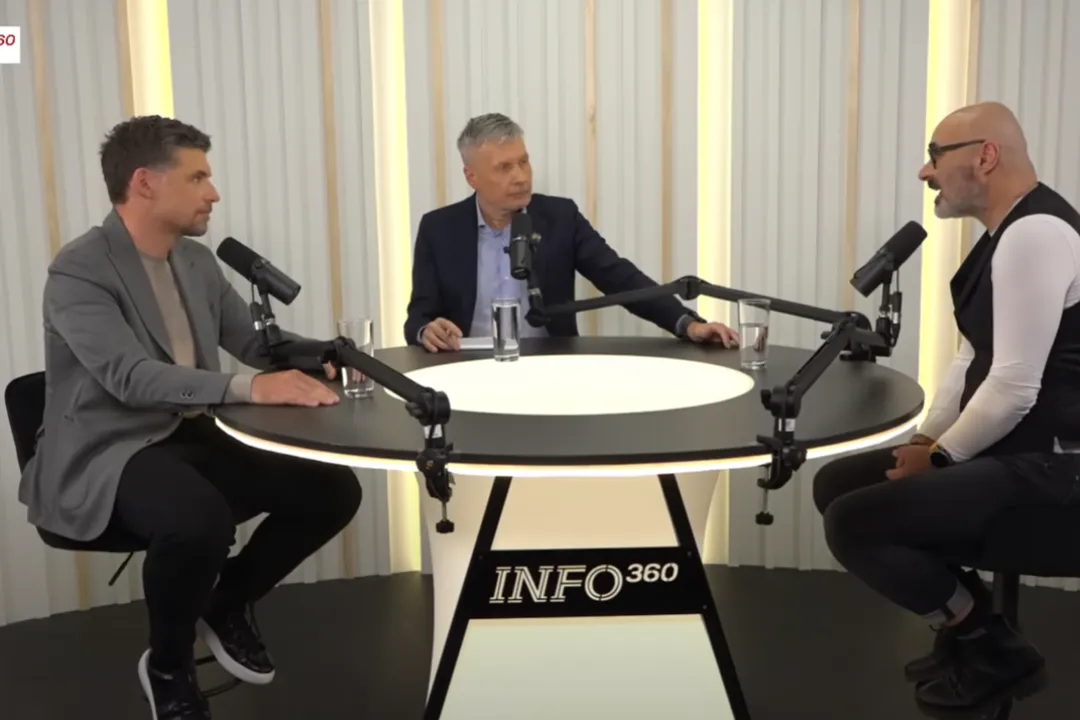 UR22_-_Golobovi _s_policijo_ nad_NSi_in_konsolidacija_medijev